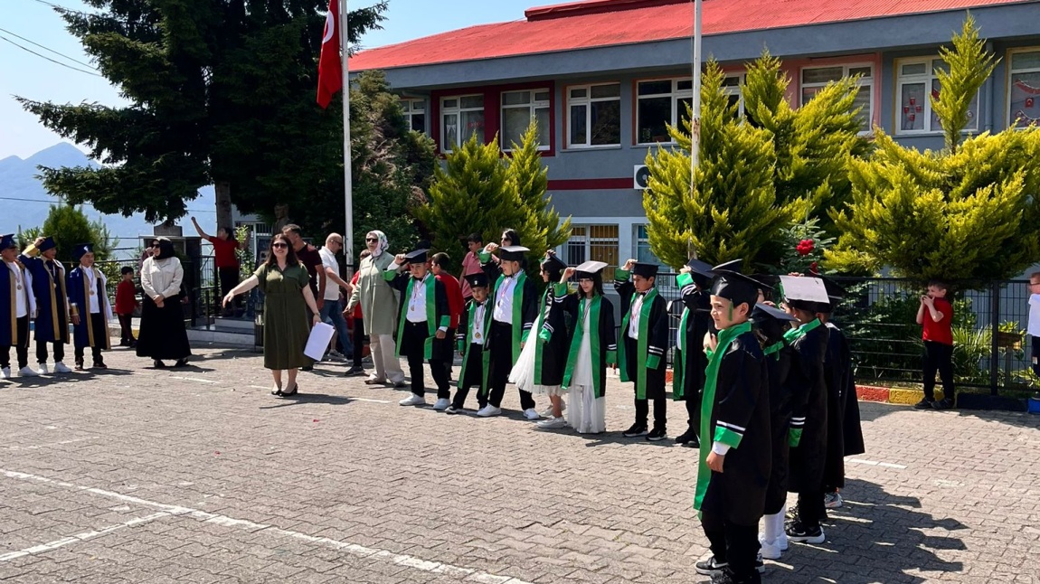 MEZUNİYET TÖRENİMİZ